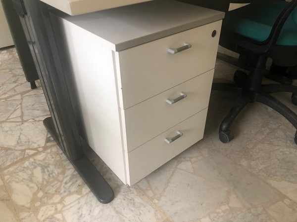 1#4718 Arredi e attrezzature da ufficio in vendita - foto 12