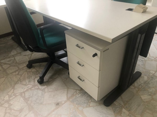 1#4718 Arredi e attrezzature da ufficio in vendita - foto 14