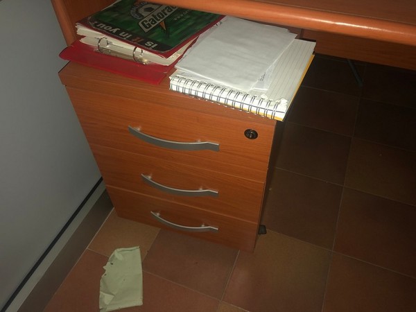 1#4719 Arredi ufficio e materiale di magazzino in vendita - foto 5