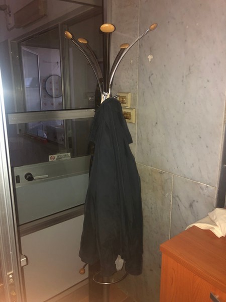 1#4719 Arredi ufficio e materiale di magazzino in vendita - foto 10