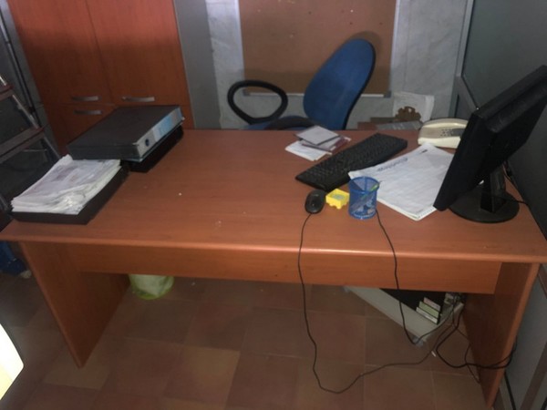 1#4719 Arredi ufficio e materiale di magazzino in vendita - foto 12