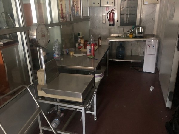 1#4719 Arredi ufficio e materiale di magazzino in vendita - foto 24