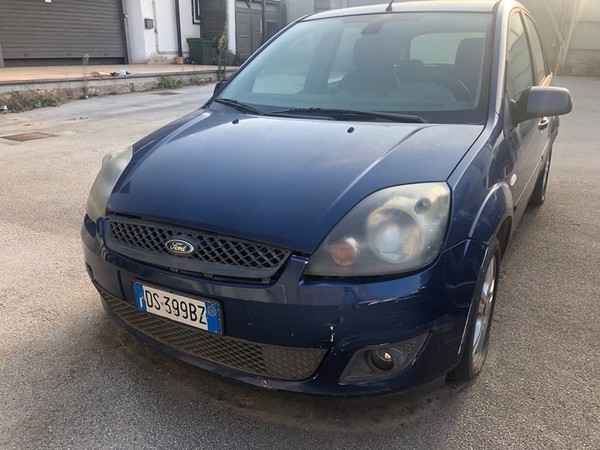5#4719 Autovettura Ford Fiesta in vendita - foto 10