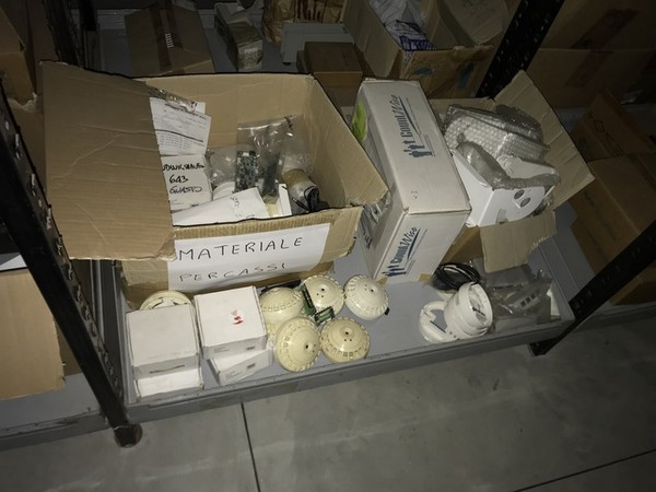 3#4739 Materiale elettronico per antitaccheggio in vendita - foto 55