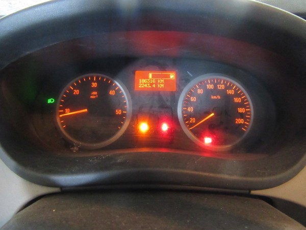 12#4752 Autocarro Opel Vivaro in vendita - foto 24
