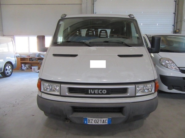 8#4752 Autocarro Iveco in vendita - foto 2