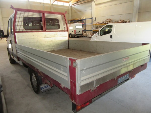 8#4752 Autocarro Iveco in vendita - foto 4