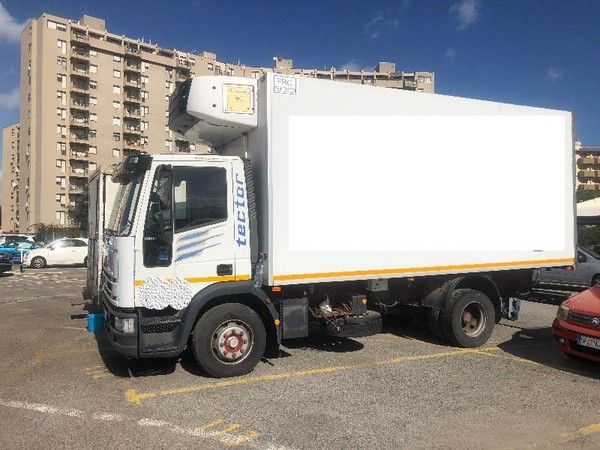 4#4762 Furgone isotermico Iveco in vendita - foto 2