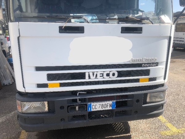 4#4762 Furgone isotermico Iveco in vendita - foto 5