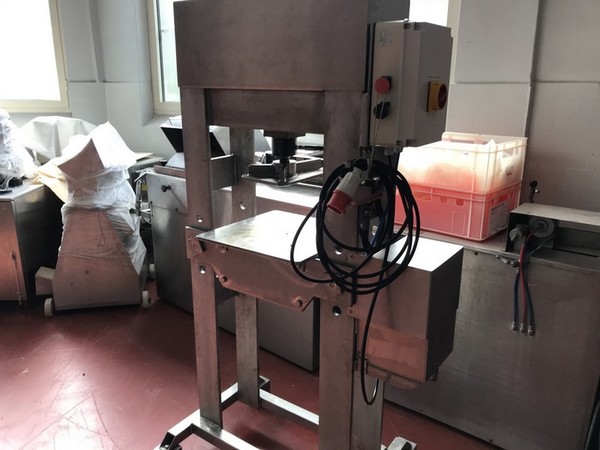 14#4765 Linea per la produzione di pancetta in vendita - foto 17