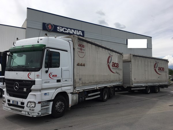 Autocarri in vendita