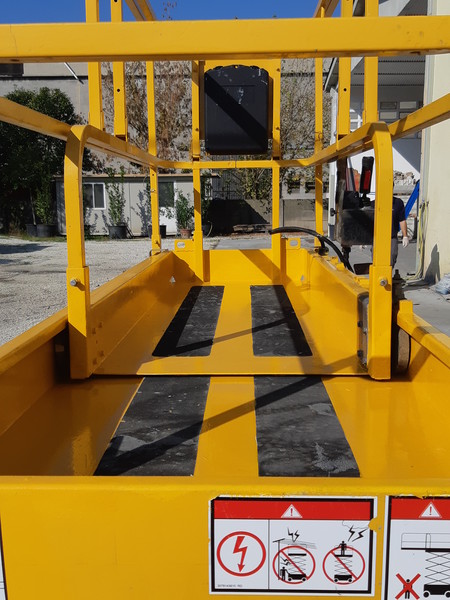 3#4778 Piattaforma verticale a pantografo Haulotte Compact 10 N in vendita - foto 4