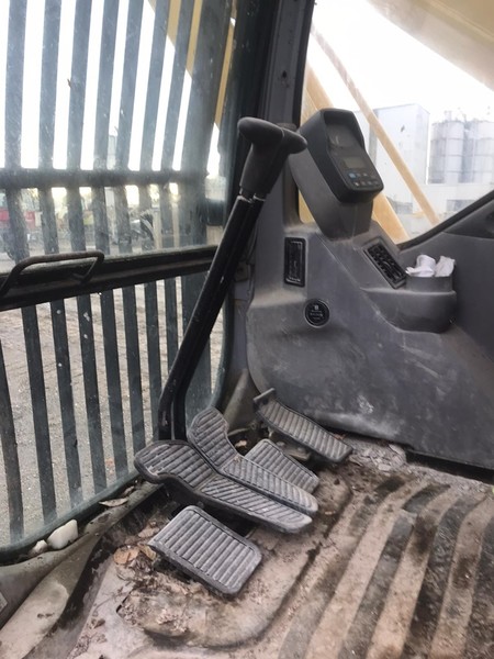 2#4781 Escavatore New Holland E 385 in vendita - foto 6