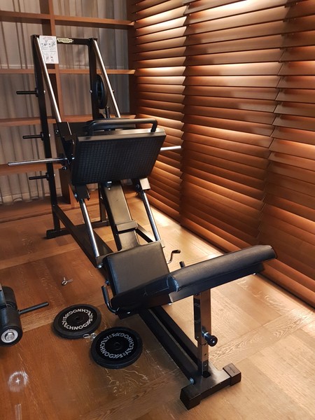 1#4789 Palestra Technogym e box doccia in vendita - foto 7