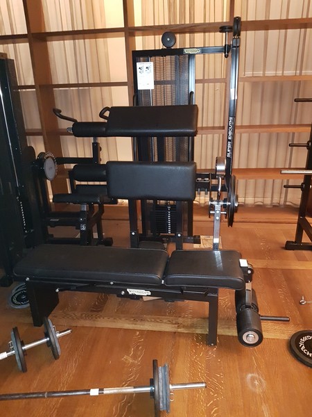 1#4789 Palestra Technogym e box doccia in vendita - foto 8