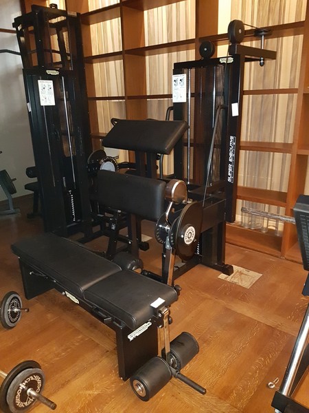 1#4789 Palestra Technogym e box doccia in vendita - foto 9