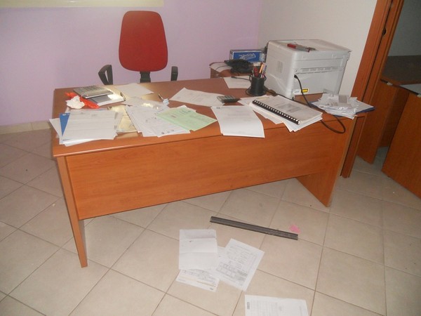 14#4795 Arredi e attrezzature da ufficio in vendita - foto 64