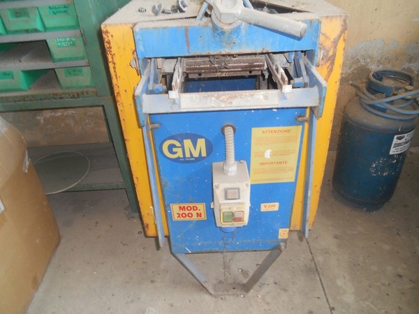 3#4795 Sega a nastro Macc e attrezzatura per officina in vendita - foto 6