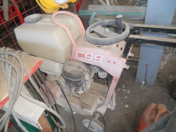 5#4795 Piegaferro Triax e mototroncatrice Makita in vendita - foto 4