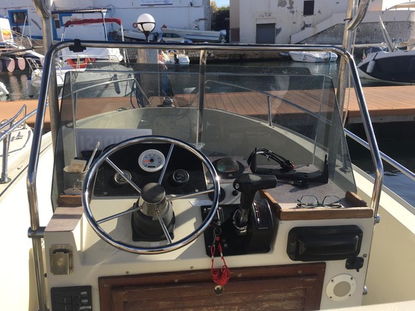 1#4796 Barca a motore Fisherman open con consolle centrale in vendita - foto 12