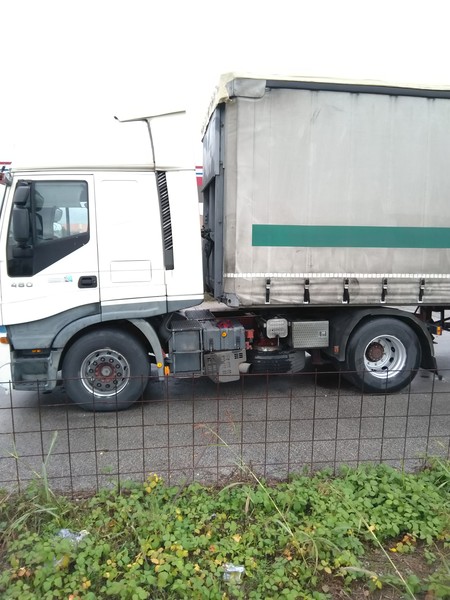 1#4804 Trattore stradale Iveco Stralis 480 con semirimorchio e licenza conto terzi in vendita - foto 1