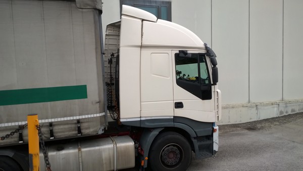 1#4804 Trattore stradale Iveco Stralis 480 con semirimorchio e licenza conto terzi in vendita - foto 25