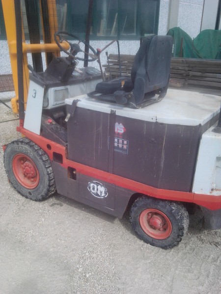 Carrelli elevatori in vendita