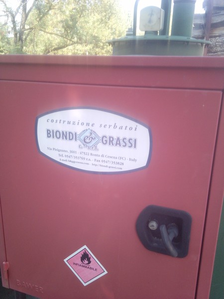12#4805 Cisterna con vasca e pompa elettrica in vendita - foto 2
