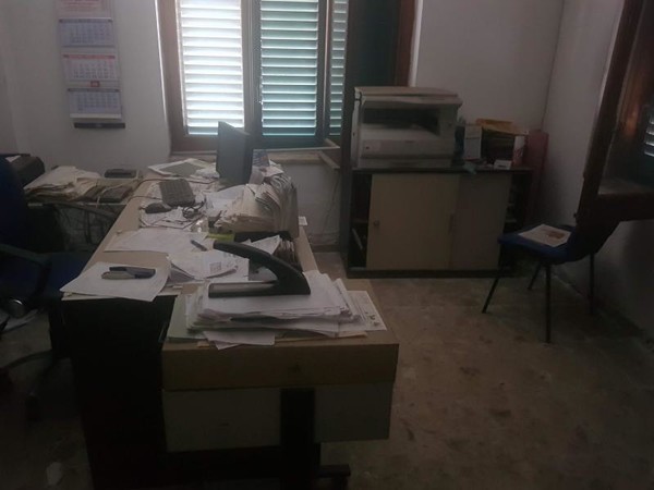 2#4809 Arredo ufficio in vendita - foto 2