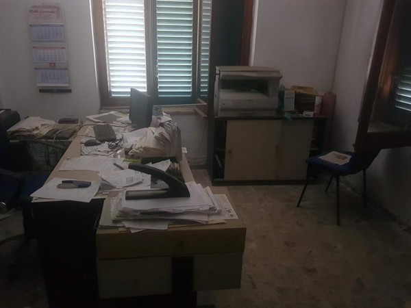 2#4809 Arredo ufficio in vendita - foto 3