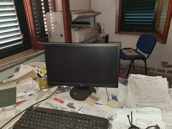 2#4809 Arredo ufficio in vendita - foto 14