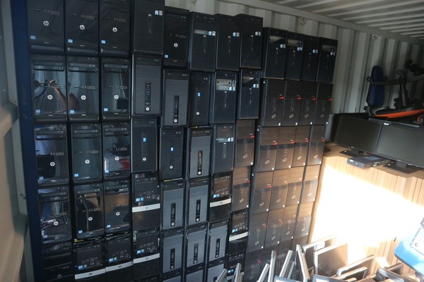 1#4813 Pc e arredi ufficio in vendita - foto 3