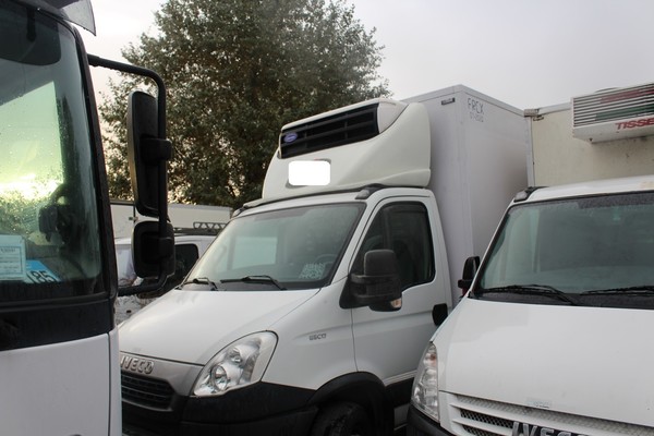 2#4816 Furgone isotermico Iveco 65C17 in vendita - foto 1