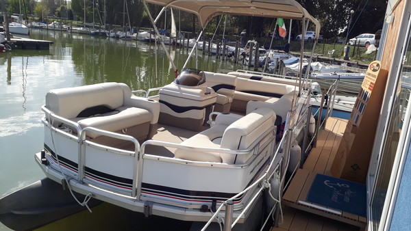 1#4826 Pontoon Sun Tracker Party Barge 21 in vendita - foto 2