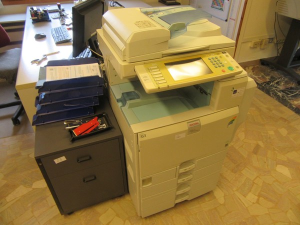 2#4832 Arredo da ufficio in vendita - foto 1
