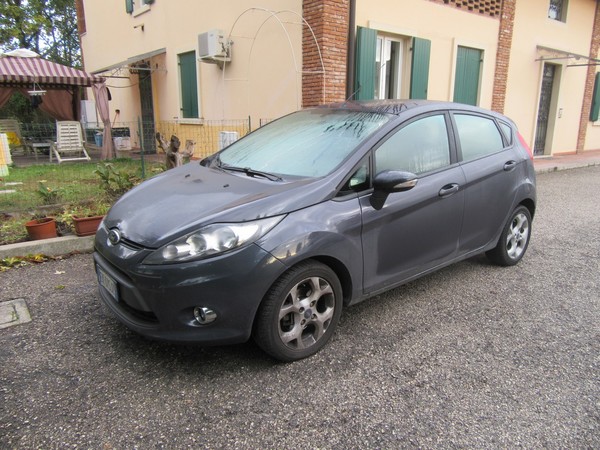 1#4836 Autovettura Ford Fiesta in vendita - foto 1