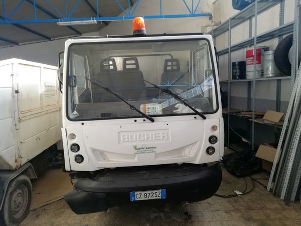 4#4842 Autocarro Bucher BU1002 in vendita - foto 3