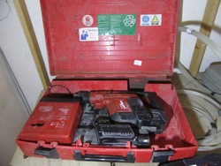 Attrezzatura da elettricista e complemento d'arredo - Lotto 2 (Asta 4846)