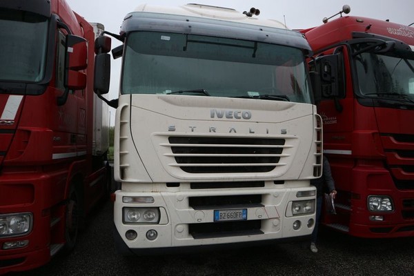 10#4847 Trattore per semirimorchio Iveco Stralis in vendita - foto 1