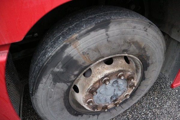 12#4847 Trattore per semirimorchio Daimler AG in vendita - foto 4