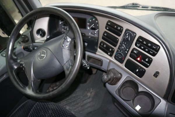 12#4847 Trattore per semirimorchio Daimler AG in vendita - foto 6