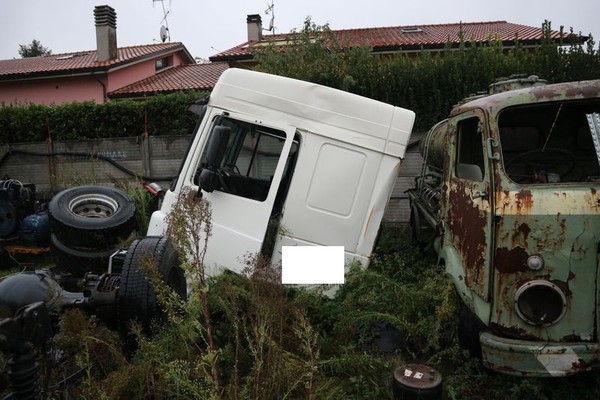 15#4847 Rottami motore e cabina DAF in vendita - foto 5