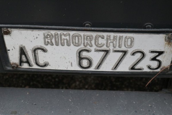6#4847 Semirimorchio Unicar con cassone isotermico in vendita - foto 2