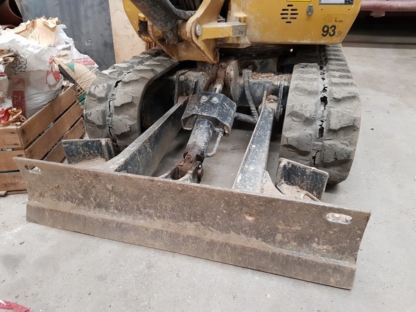 3#4853 Miniescavatore Cat cingolato in vendita - foto 8