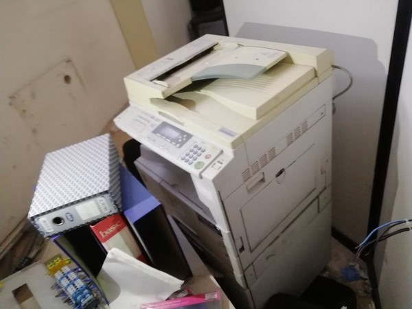 3#4854 Arredi da ufficio in vendita - foto 1