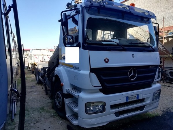 Autocarri in vendita