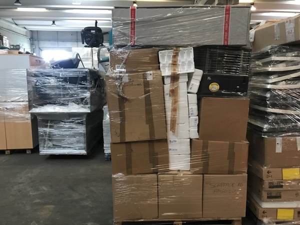 1#4858 Arredamento e attrezzature da ufficio in vendita - foto 2