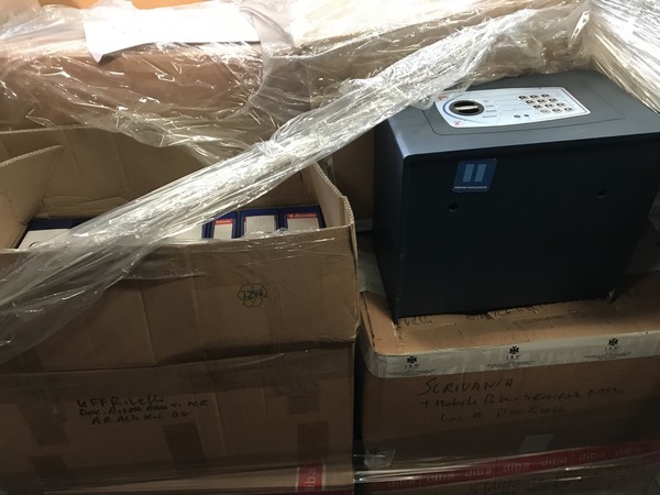 1#4858 Arredamento e attrezzature da ufficio in vendita - foto 8