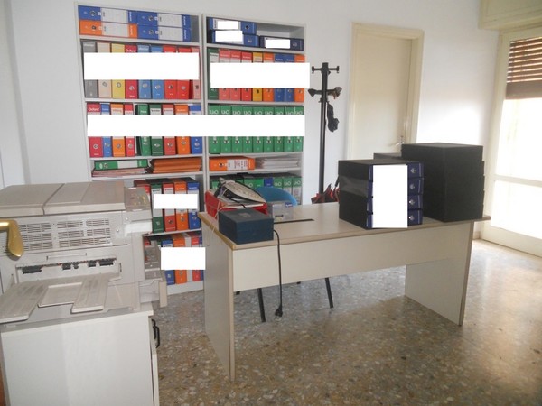 1#4862 Arredamento ed attrezzature informatiche per ufficio in vendita - foto 4