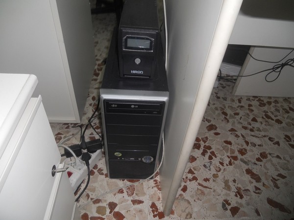 1#4862 Arredamento ed attrezzature informatiche per ufficio in vendita - foto 36